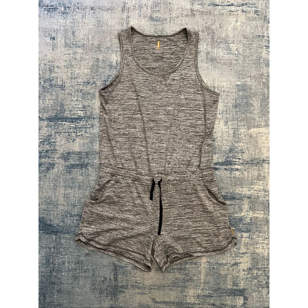 Lucy Activewear Heathered Gray Sleeveless Drawstring Romper Medium